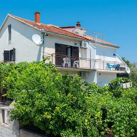 Apartamento Ljiljana