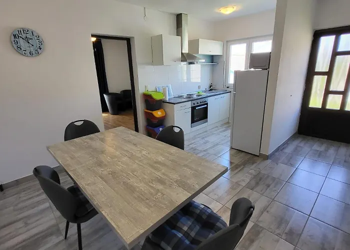 Ljiljana Apartamento *