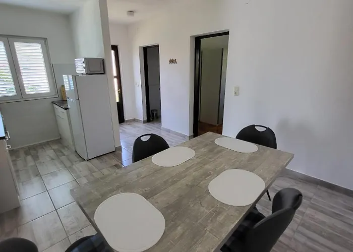 Apartamento Ljiljana *